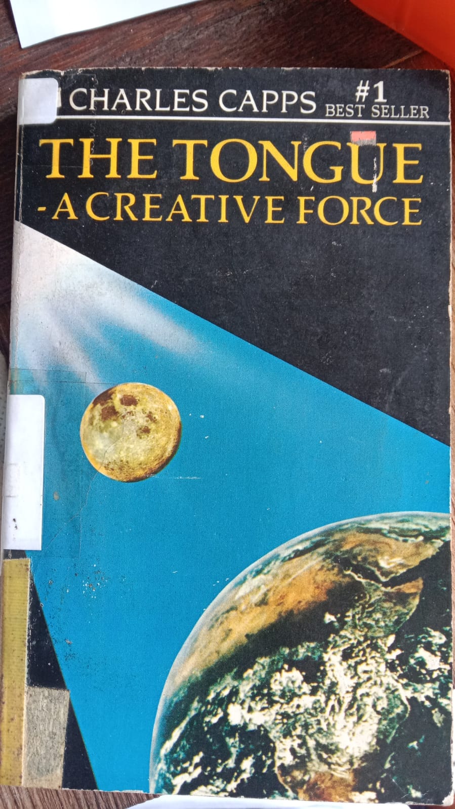 Cover buku The Tongue