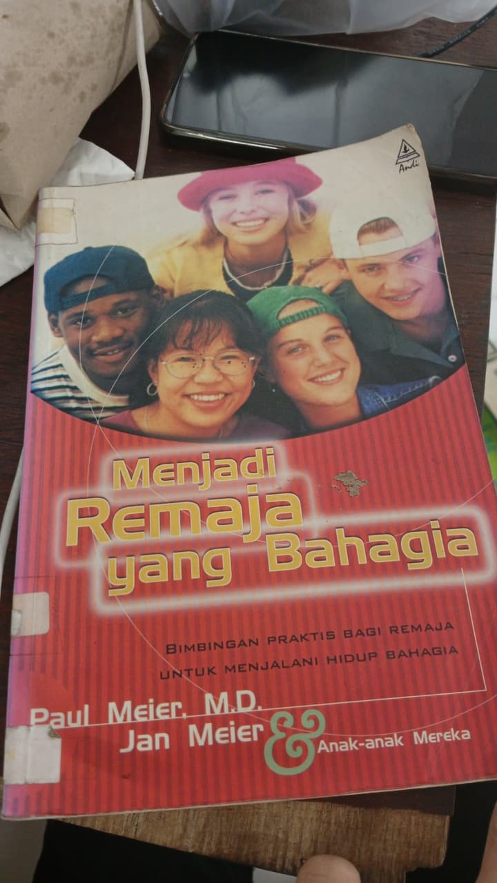 Cover buku Menjadi remaja yang bahagia