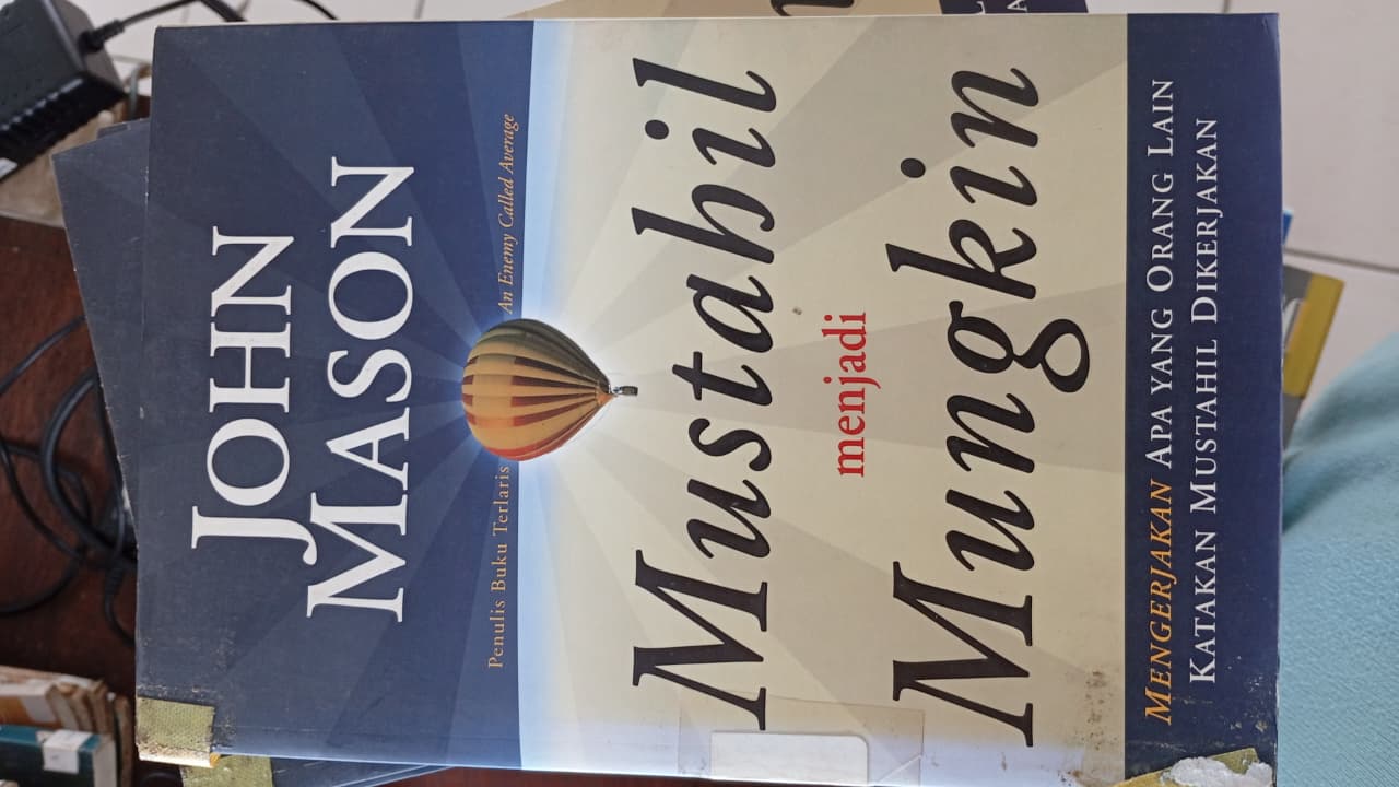 Cover buku Mustahil Menjadi Mungkin