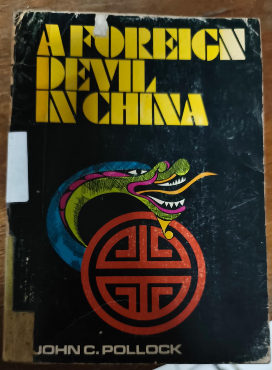 Cover buku AFOREIGN DEVIL IN CHINA