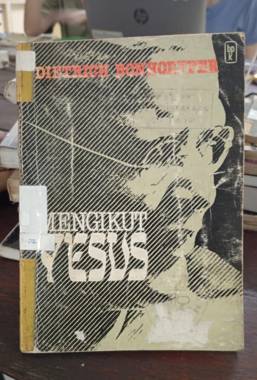 Cover buku Mengikut Yesus