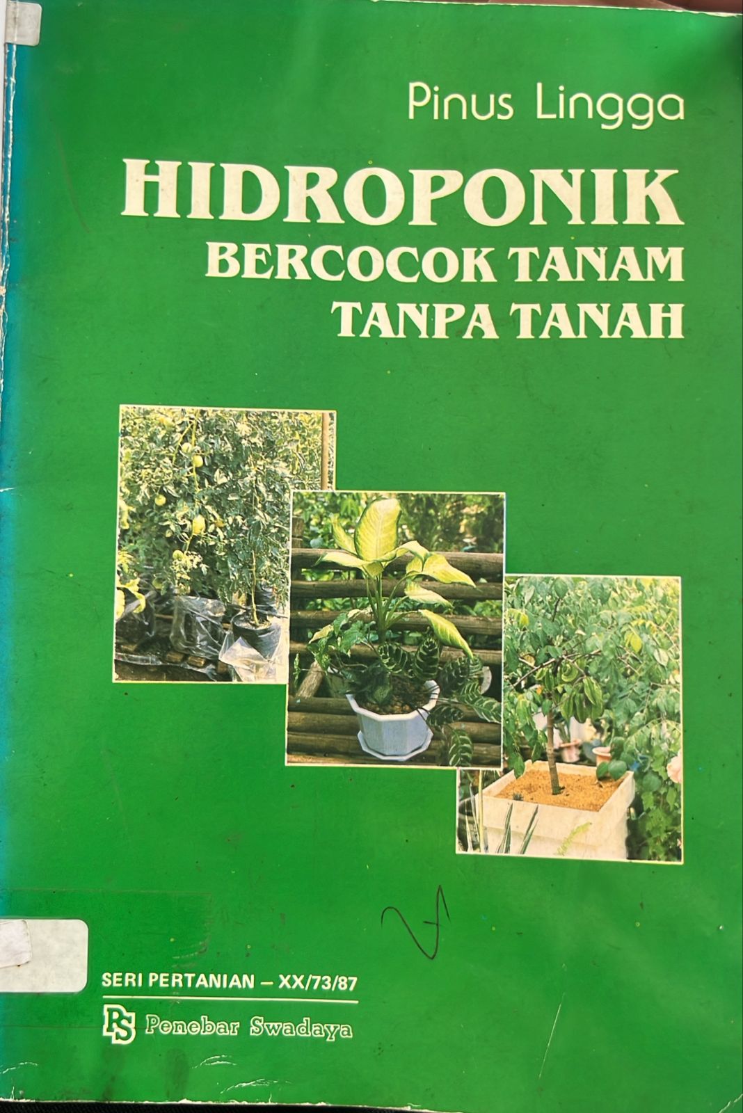 Cover buku HIDROPONIK