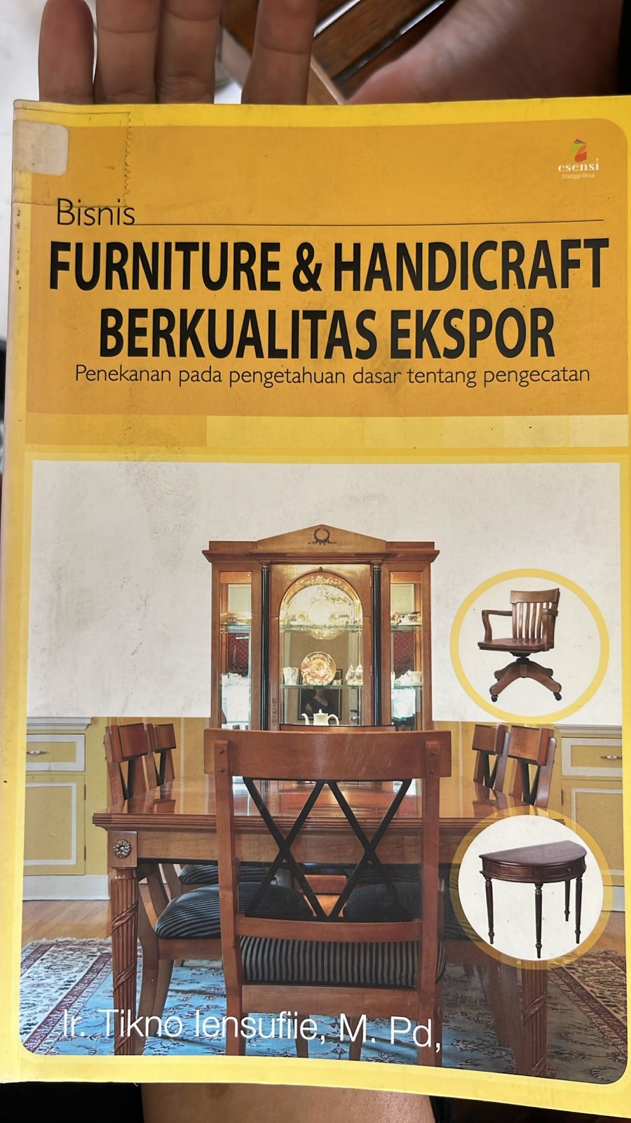 Cover buku Bisnis Furniture & Handicraft Berkualitas Ekspor