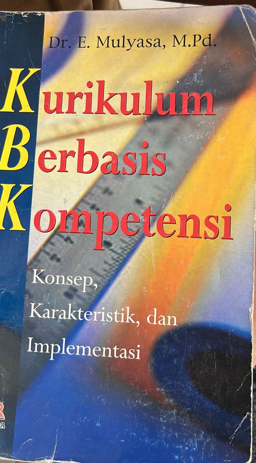 Cover buku Kurikulum Berbasis Kompetesi