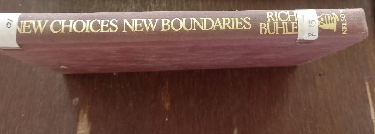Cover buku NEW CHOICES NEW BOUNDARIES