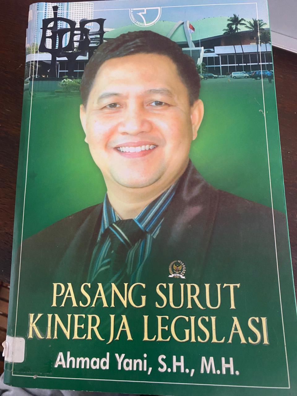 Cover buku Pasang Surut Kinerja Legislasi