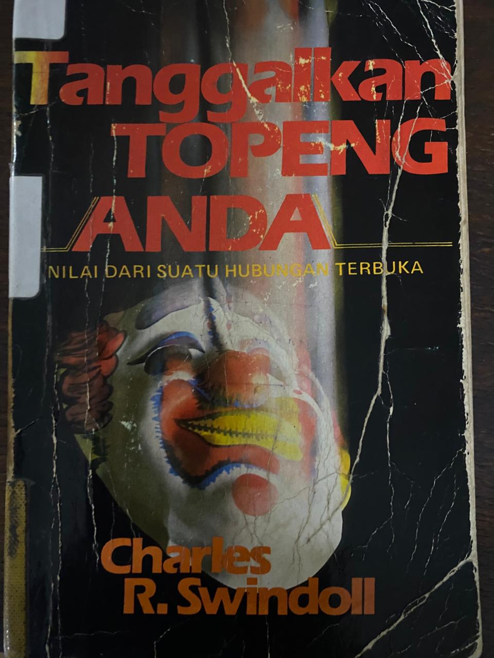 Cover buku Tanggalkan Topeng Anda