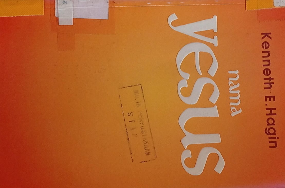 Cover buku Nama Yesus