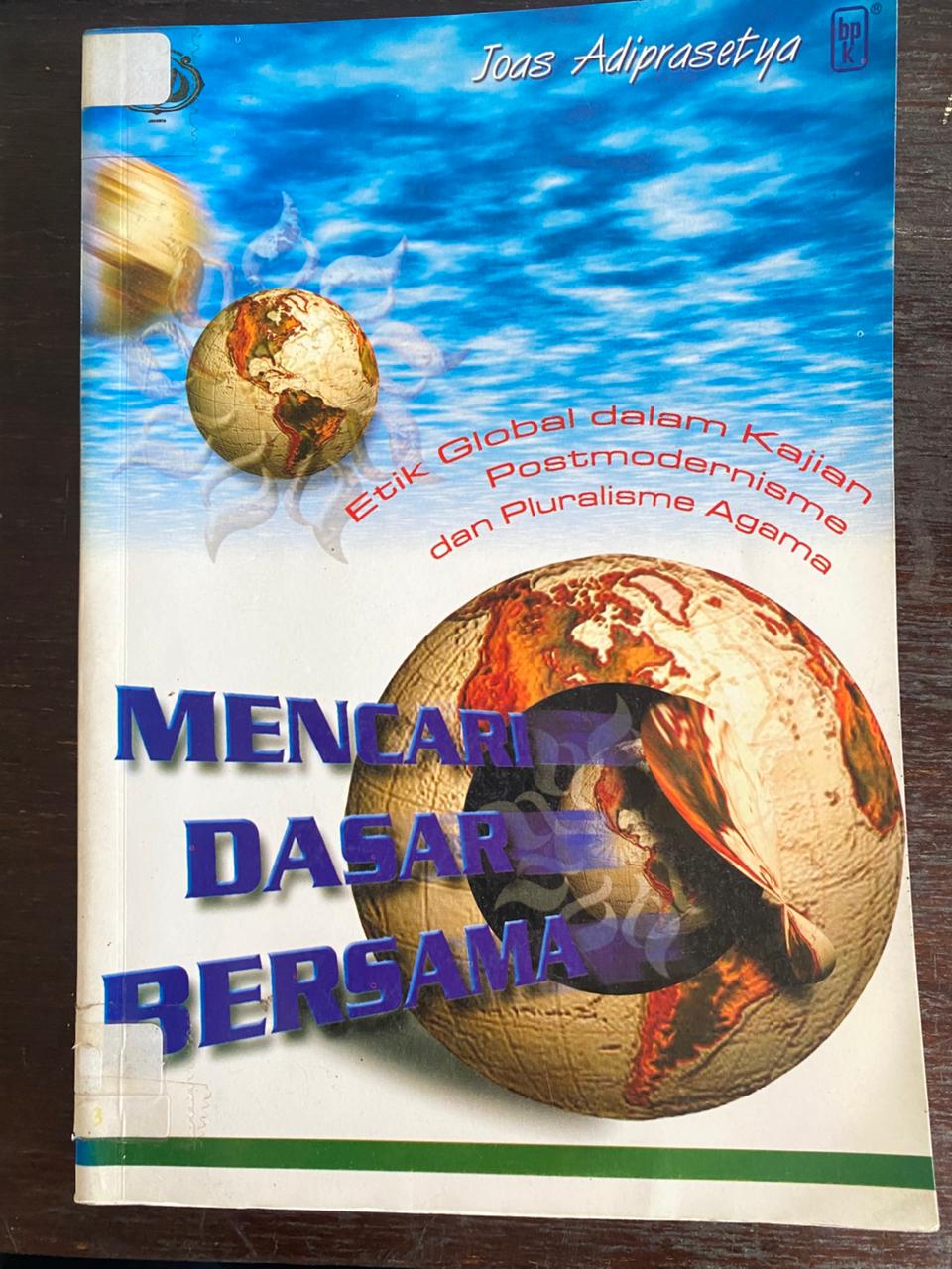 Cover buku Mencari Dasar Bersama