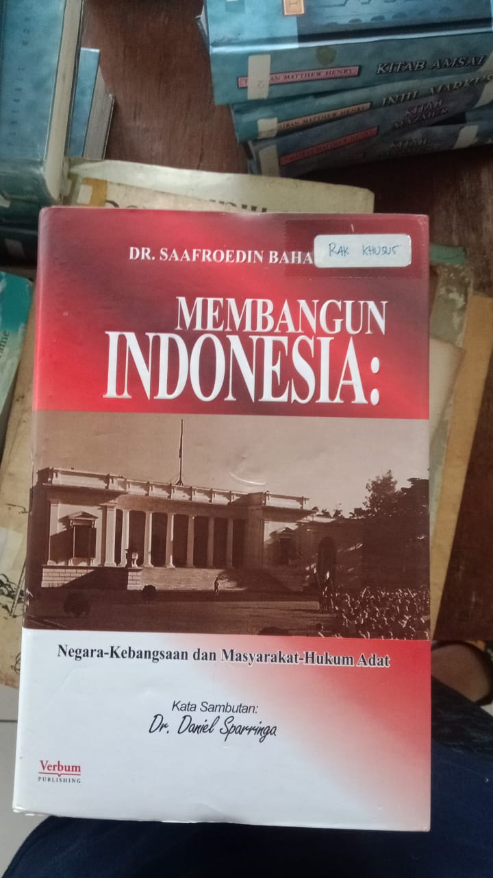 Cover buku MEMBANGUN INDONESIA