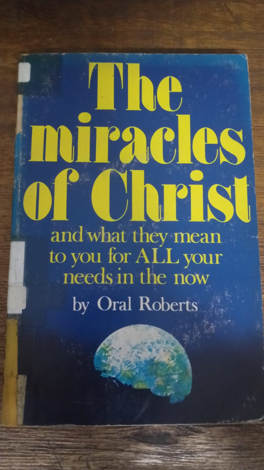 Cover buku The Miracles of Christ
